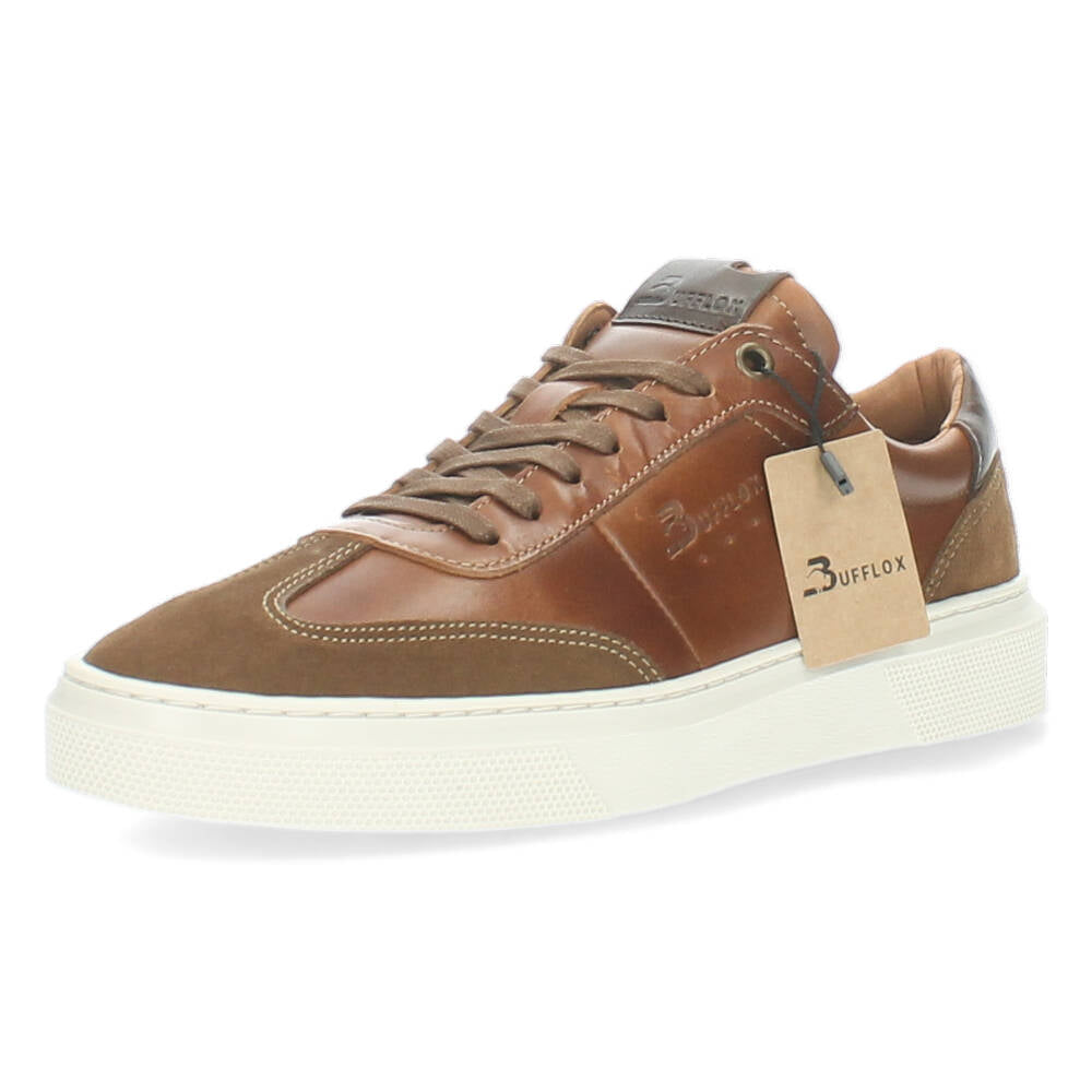 Cognac sneakers