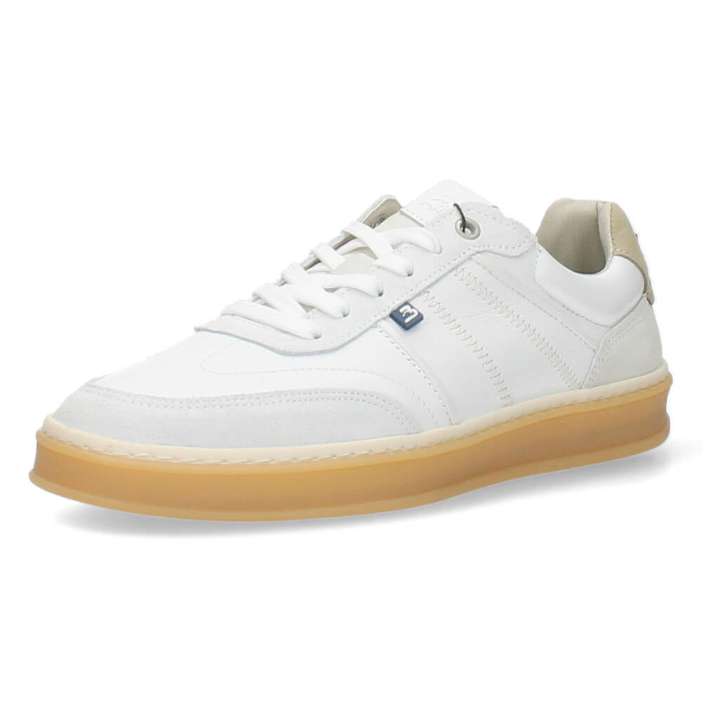 Witte sneakers