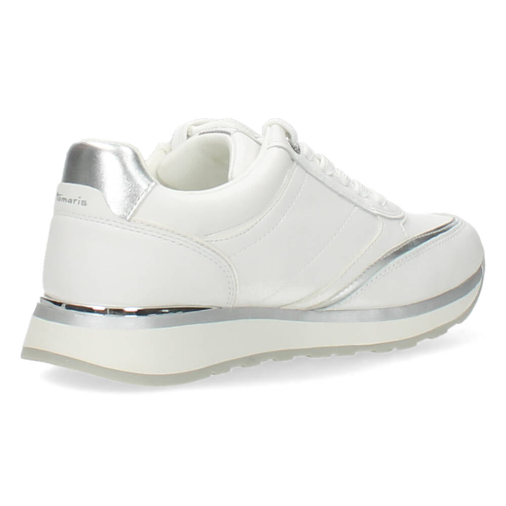 Witte sneakers
