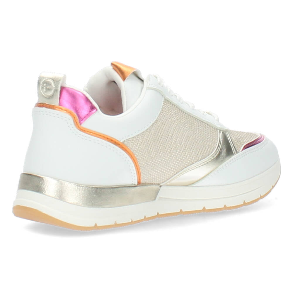 Witte sneakers
