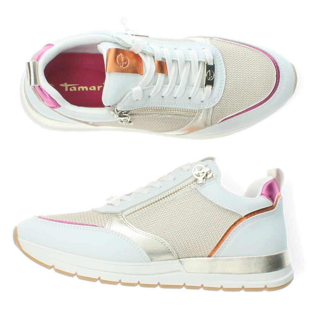 Witte sneakers