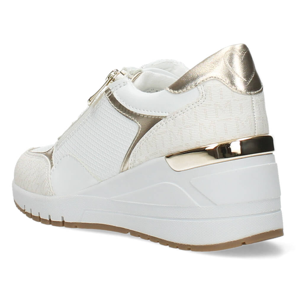 Witte sneakers