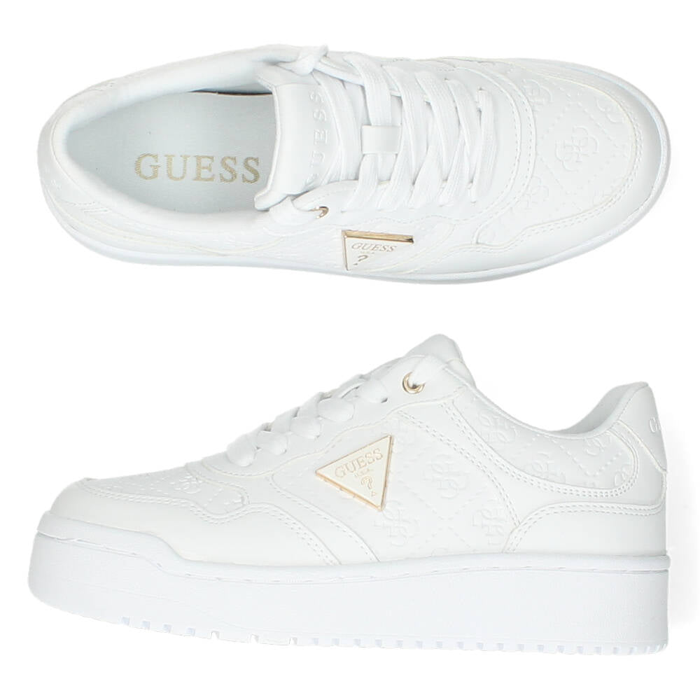 Witte sneakers