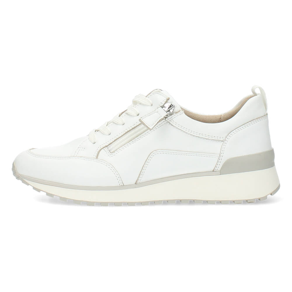 Witte sneakers