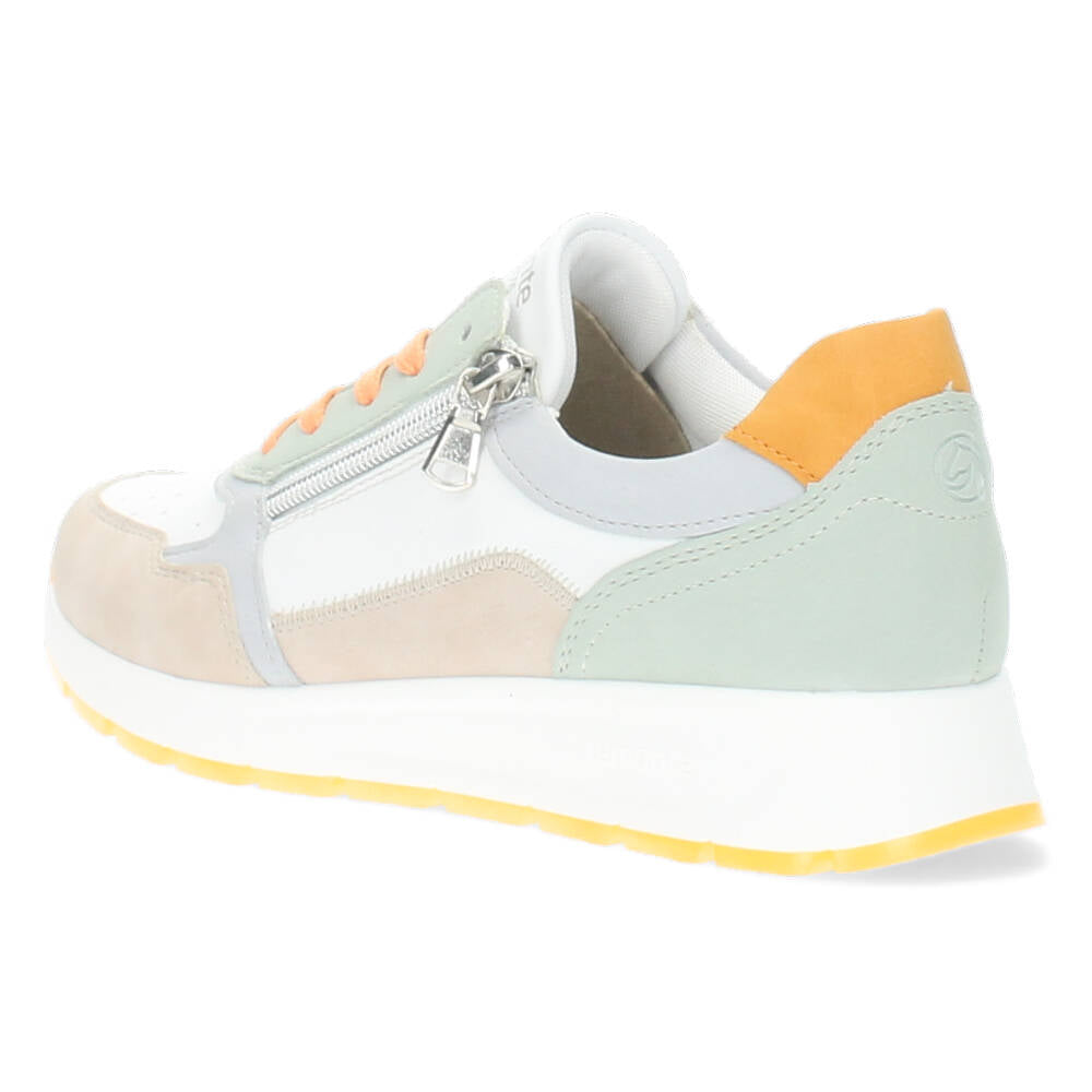 Witte sneakers