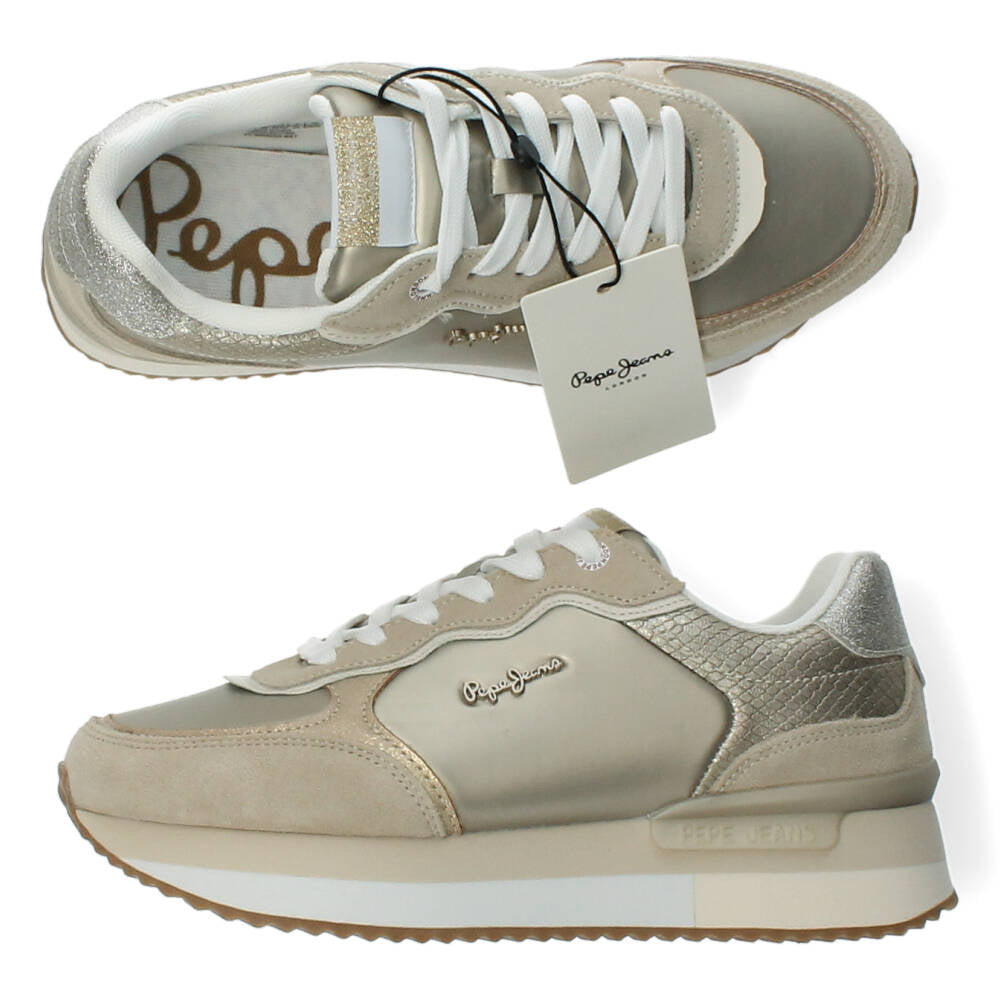 Zandkleurige sneakers
