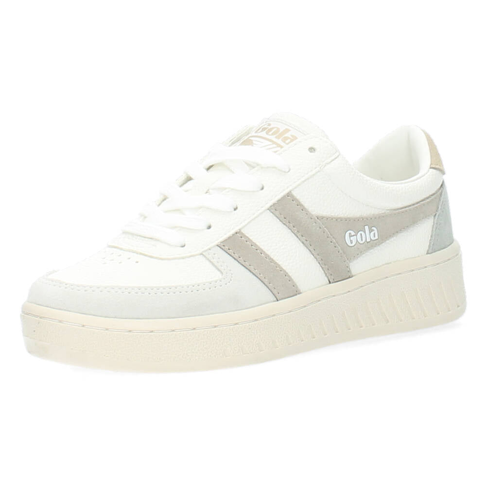 Witte sneakers