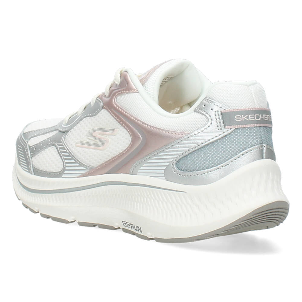 Witte sneakers