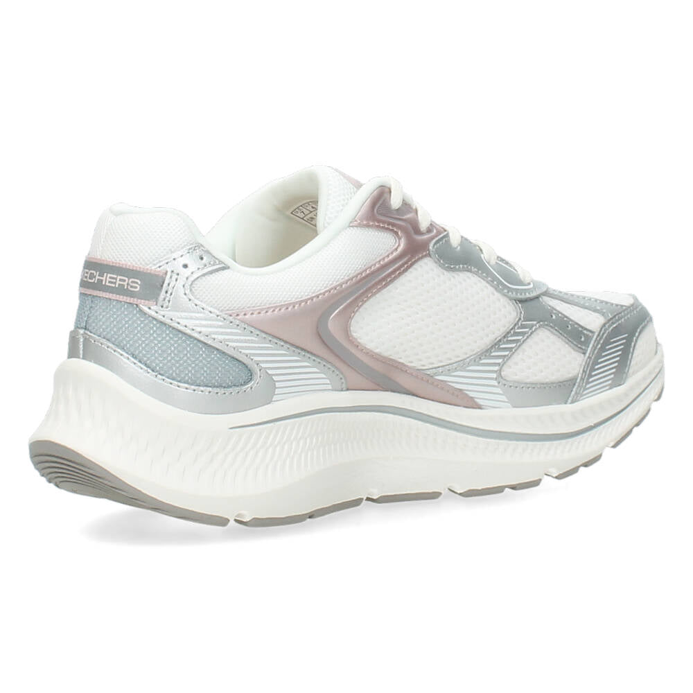 Witte sneakers