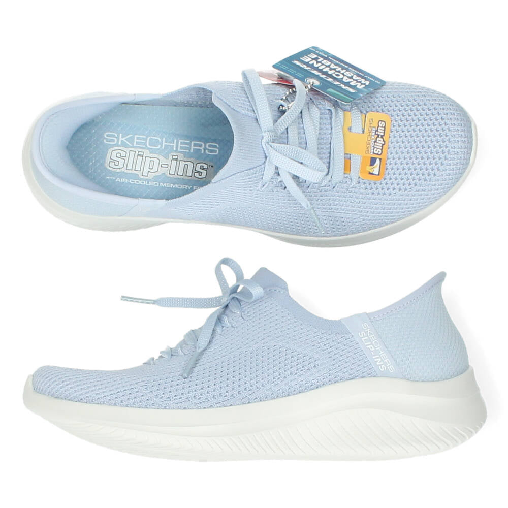 Lichtblauwe sneakers