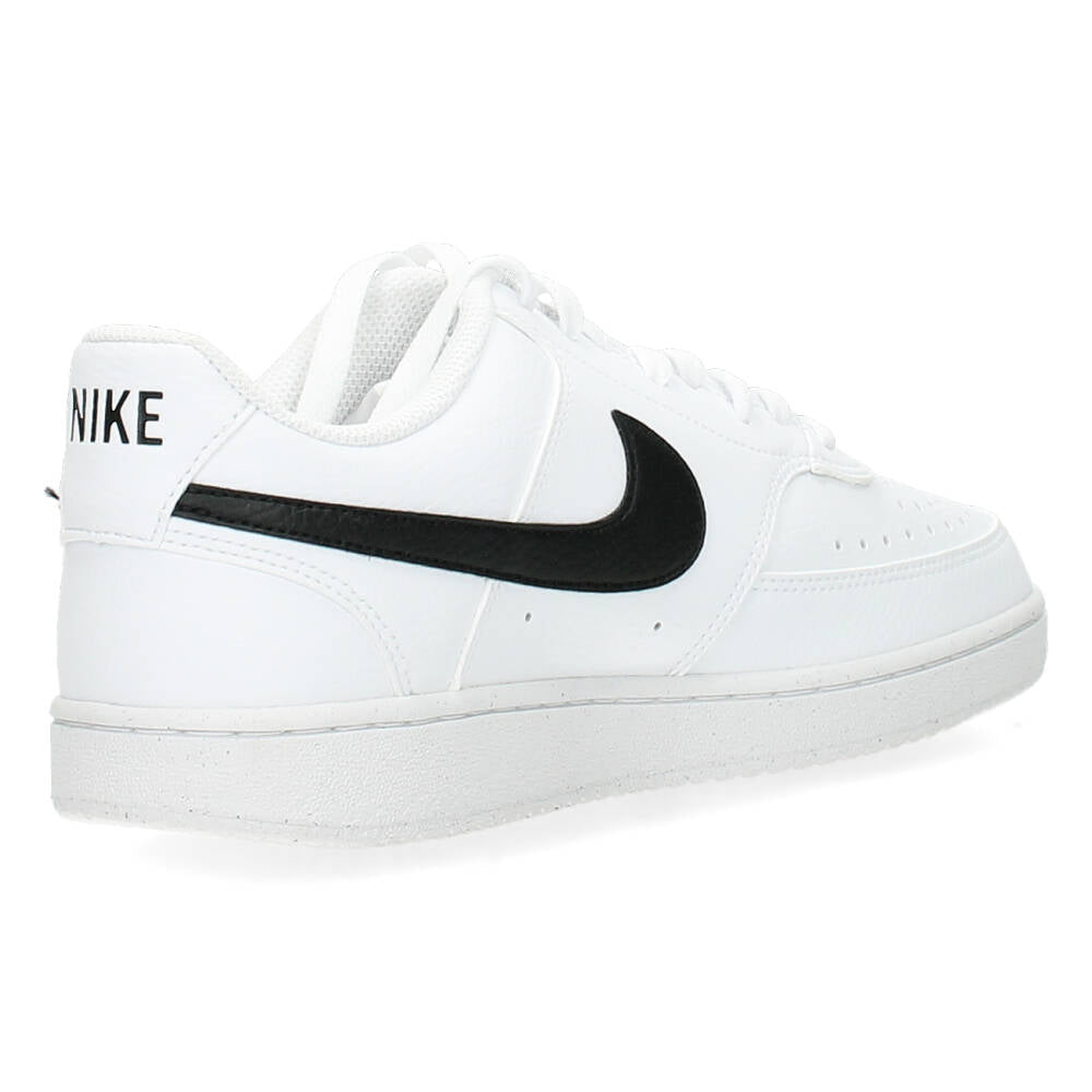 Witte sneakers