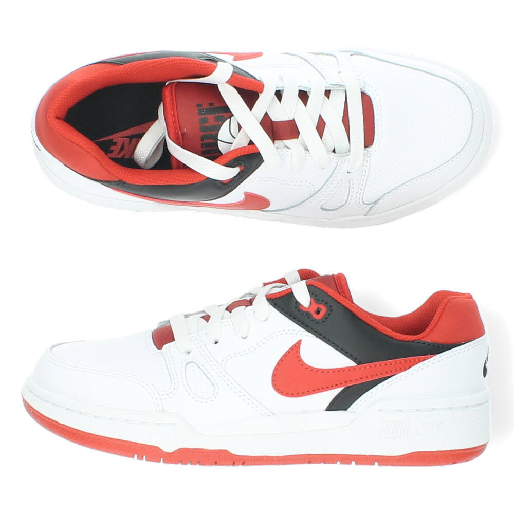 Witte sneakers