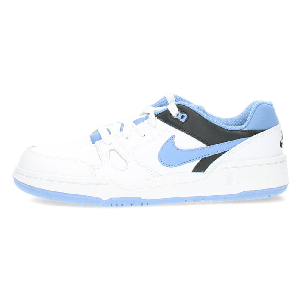 Witte sneakers