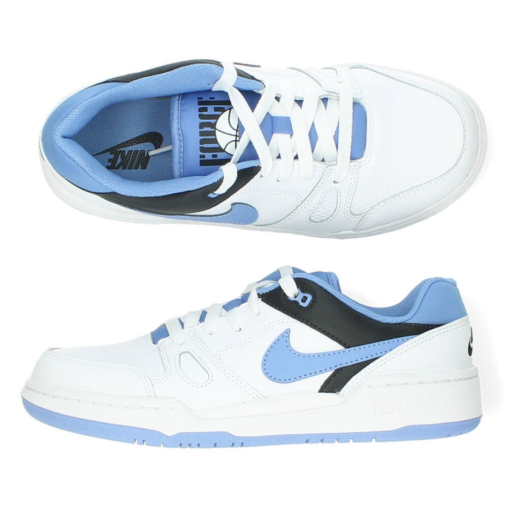 Witte sneakers