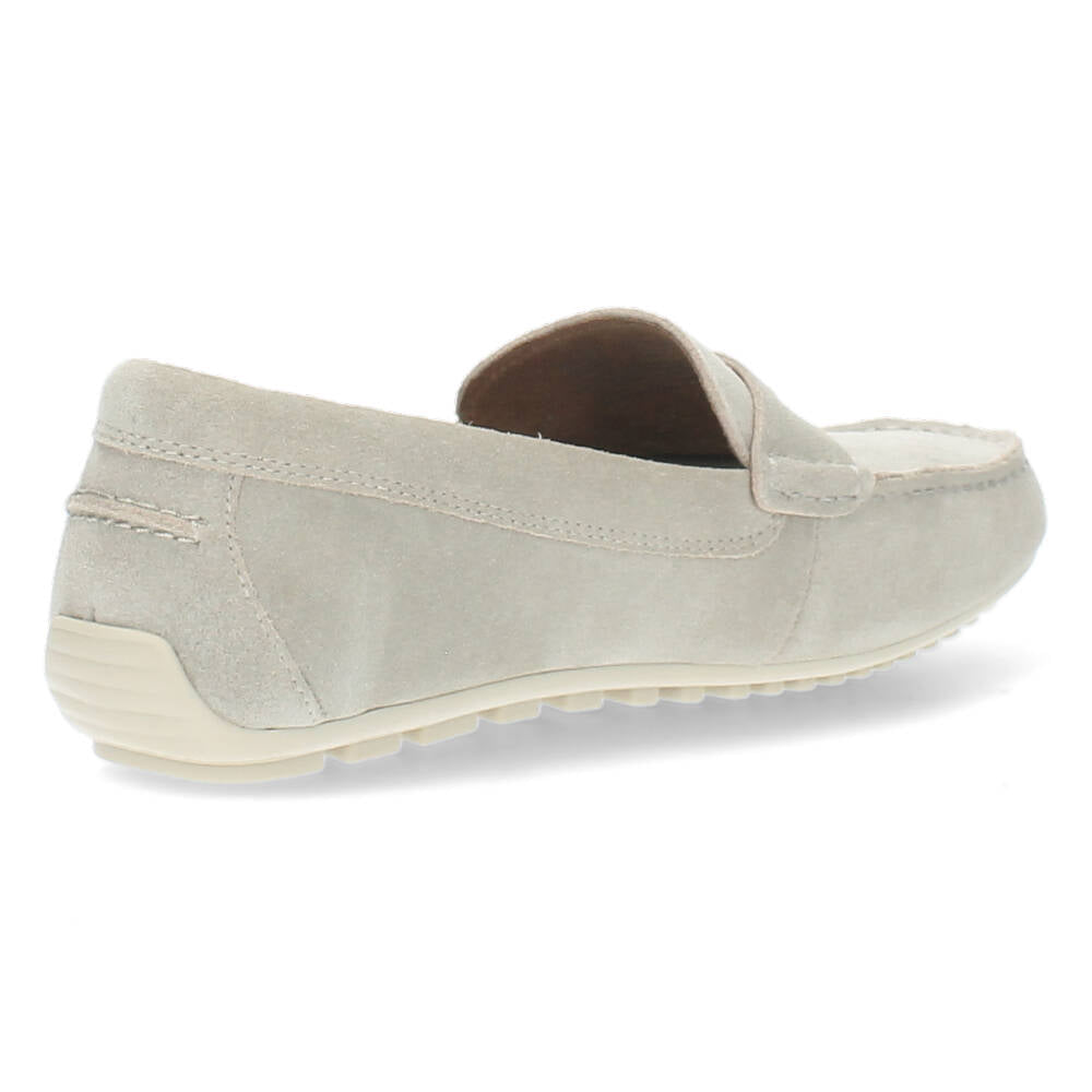 Zandkleurige mocassins