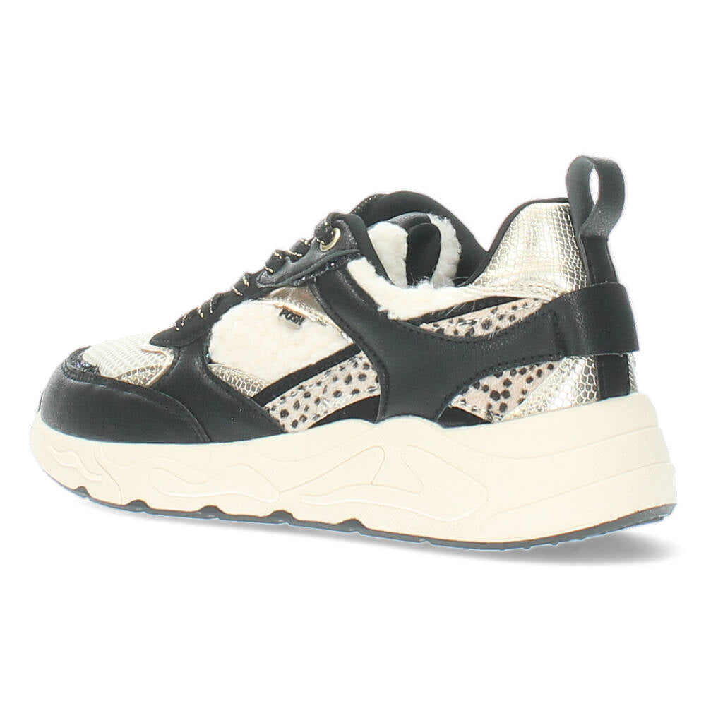 Zwarte sneakers