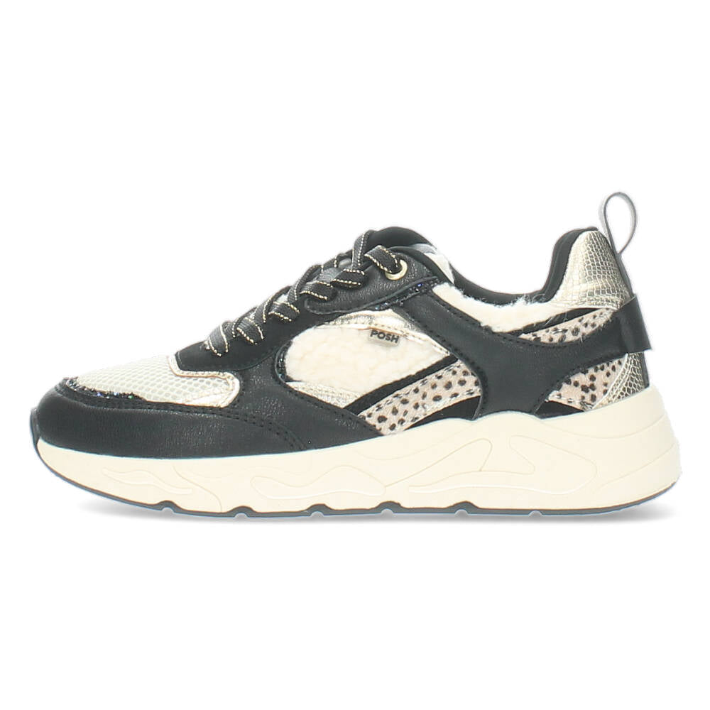 Zwarte sneakers