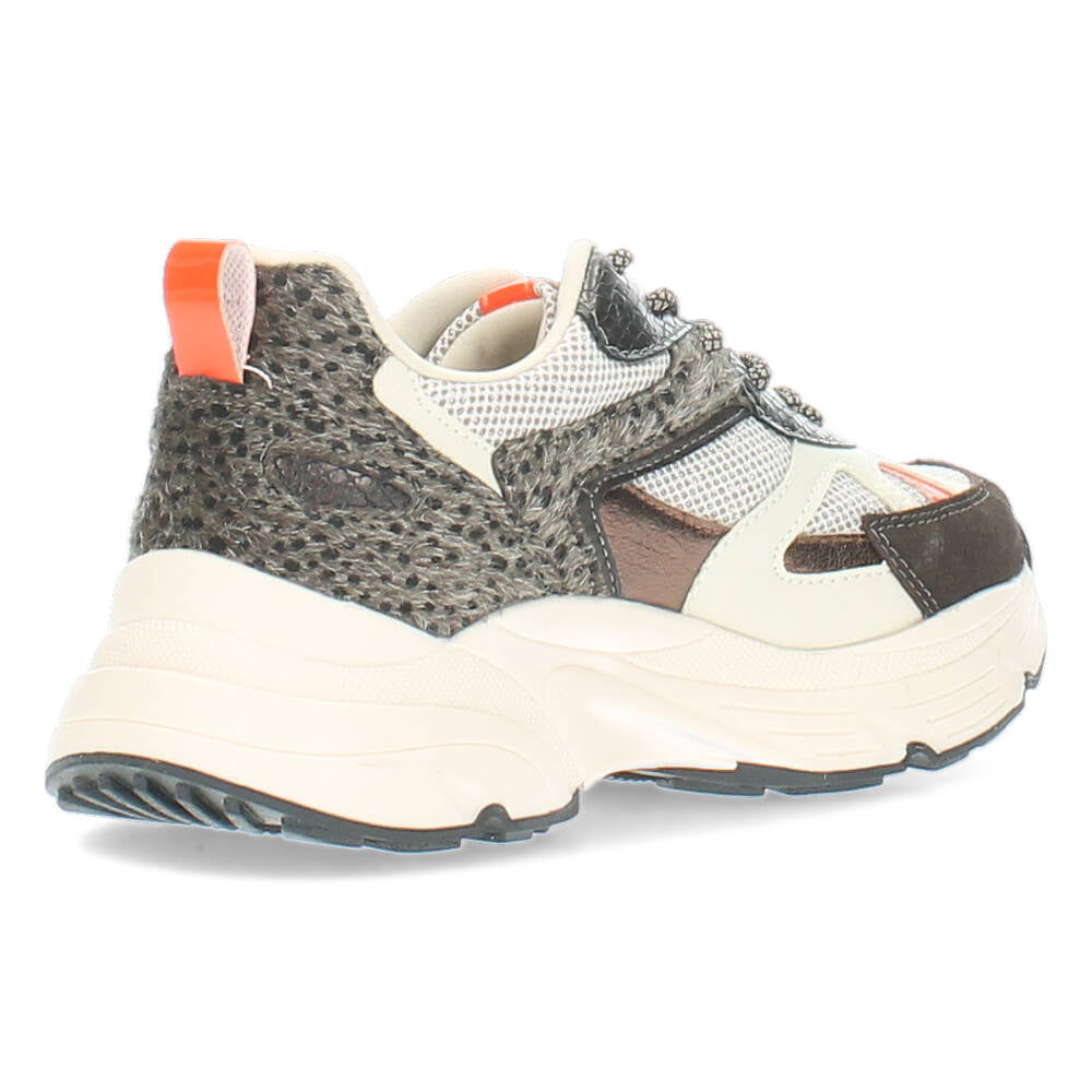 Bruine sneakers