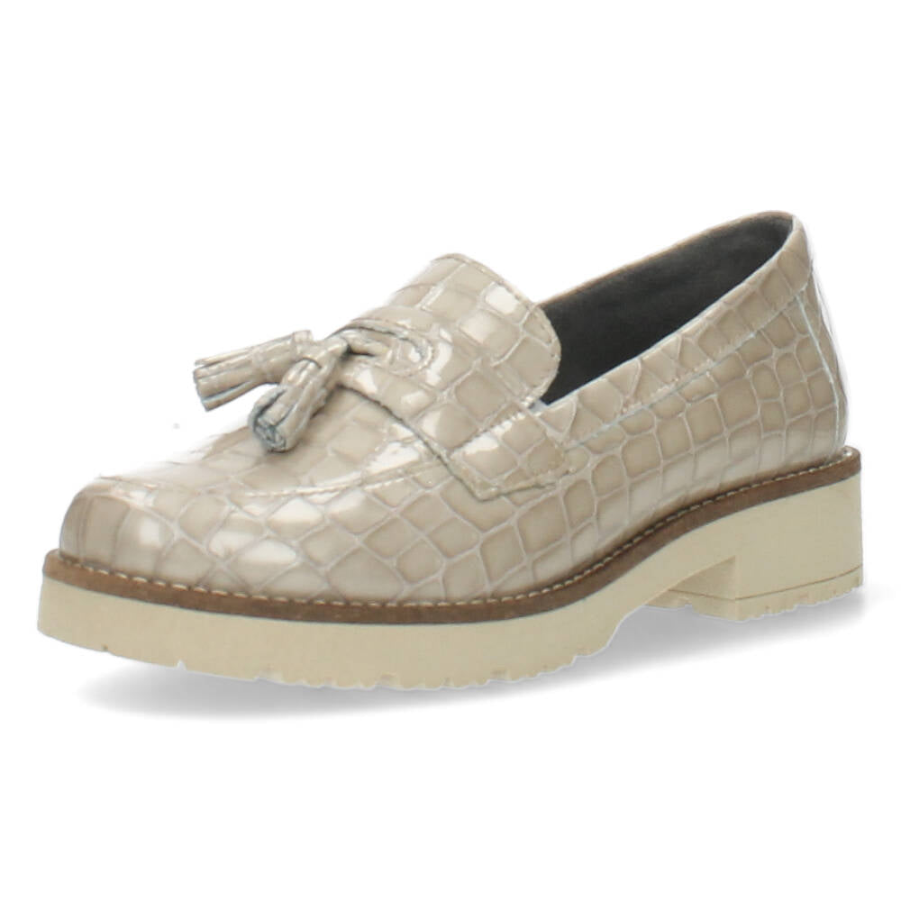 Beige mocassins