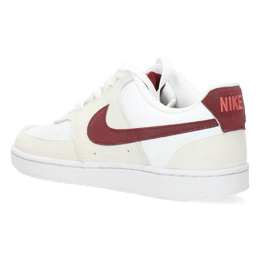 Witte sneakers