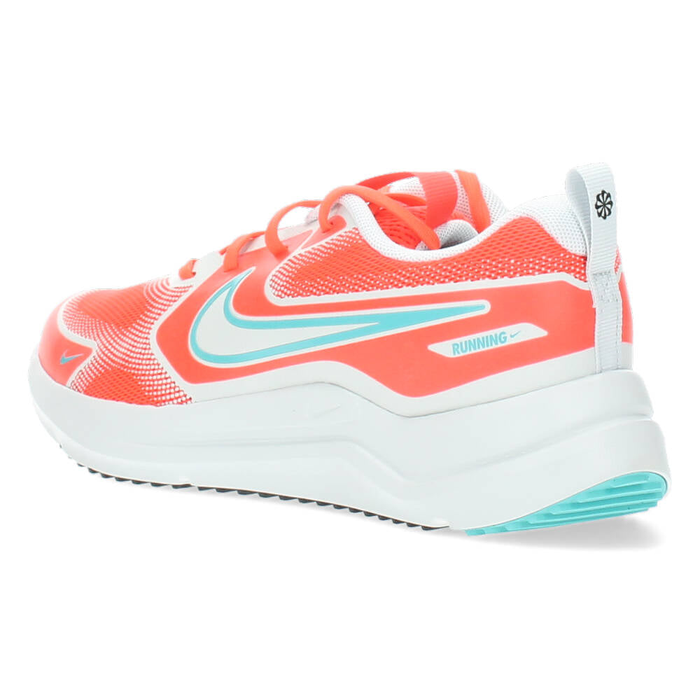 Oranje sportschoenen