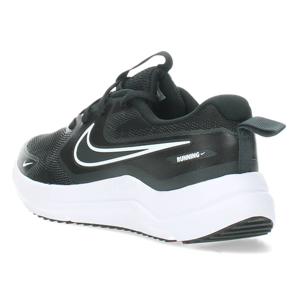 Zwarte sportschoenen