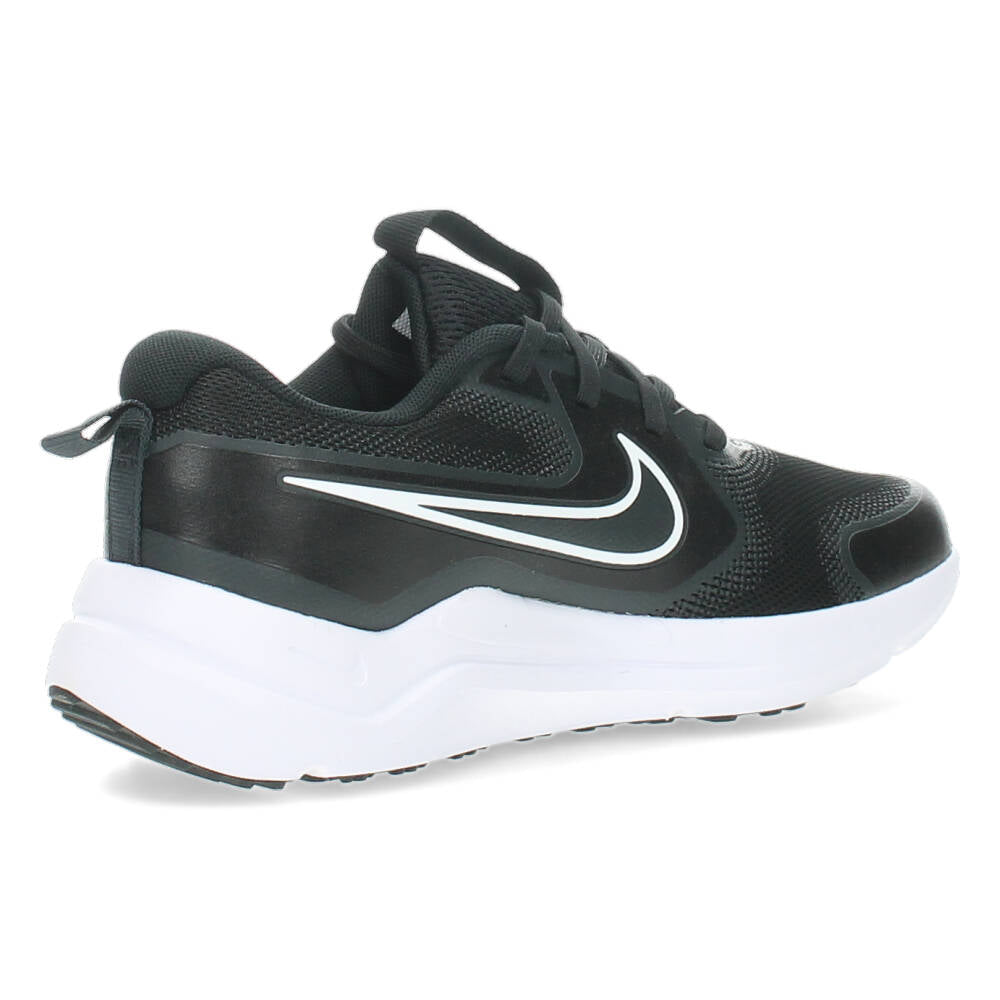 Zwarte sportschoenen