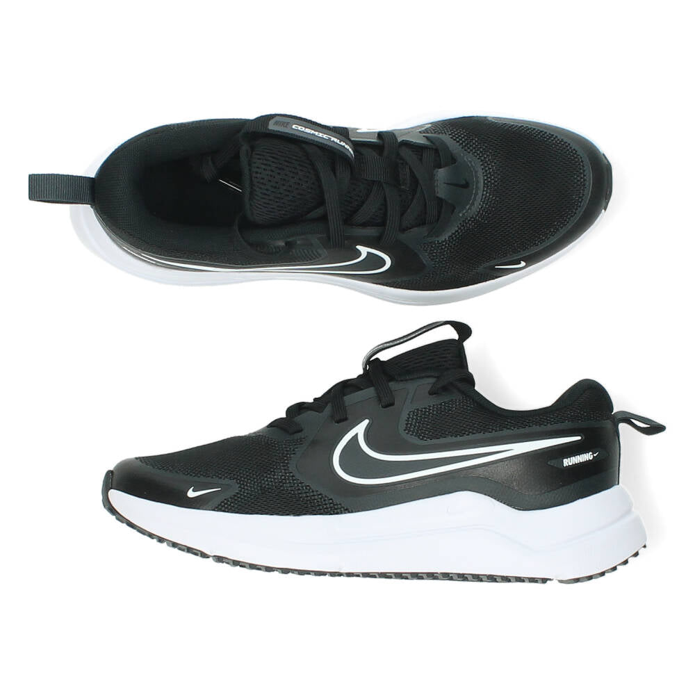 Zwarte sportschoenen