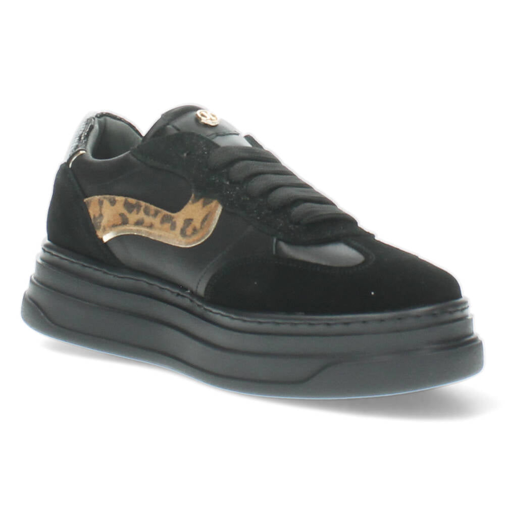 Zwarte sneakers