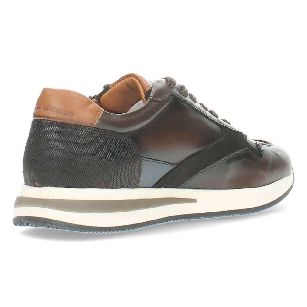 Bruine sneakers