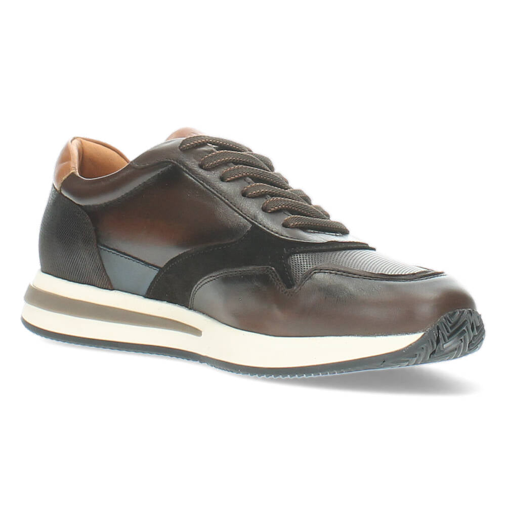 Bruine sneakers