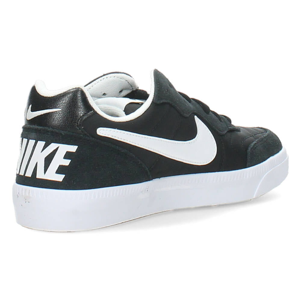 Zwarte sneakers