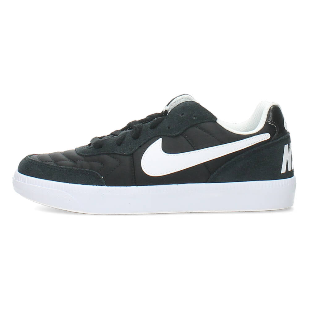 Zwarte sneakers