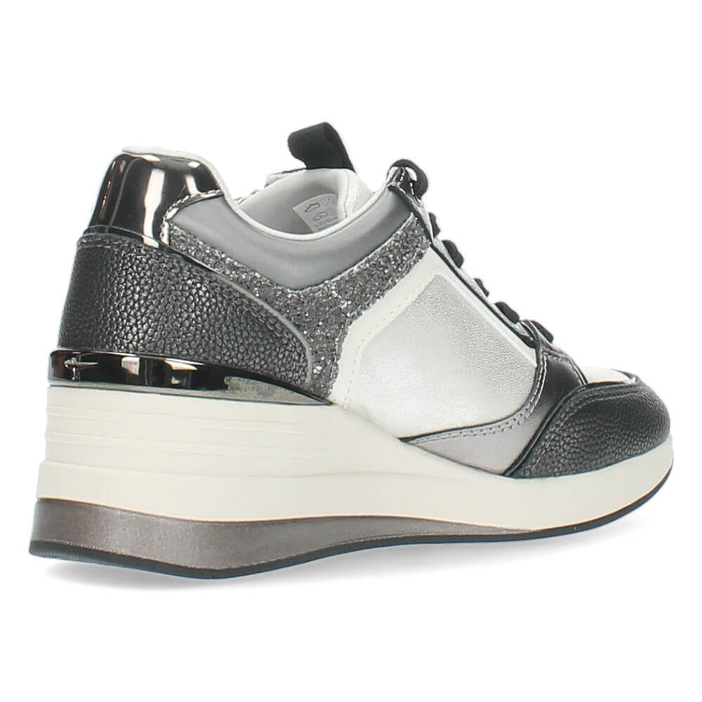 Donkergrijze sneakers