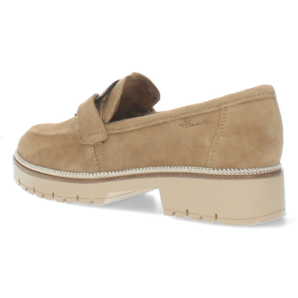 Beige mocassins