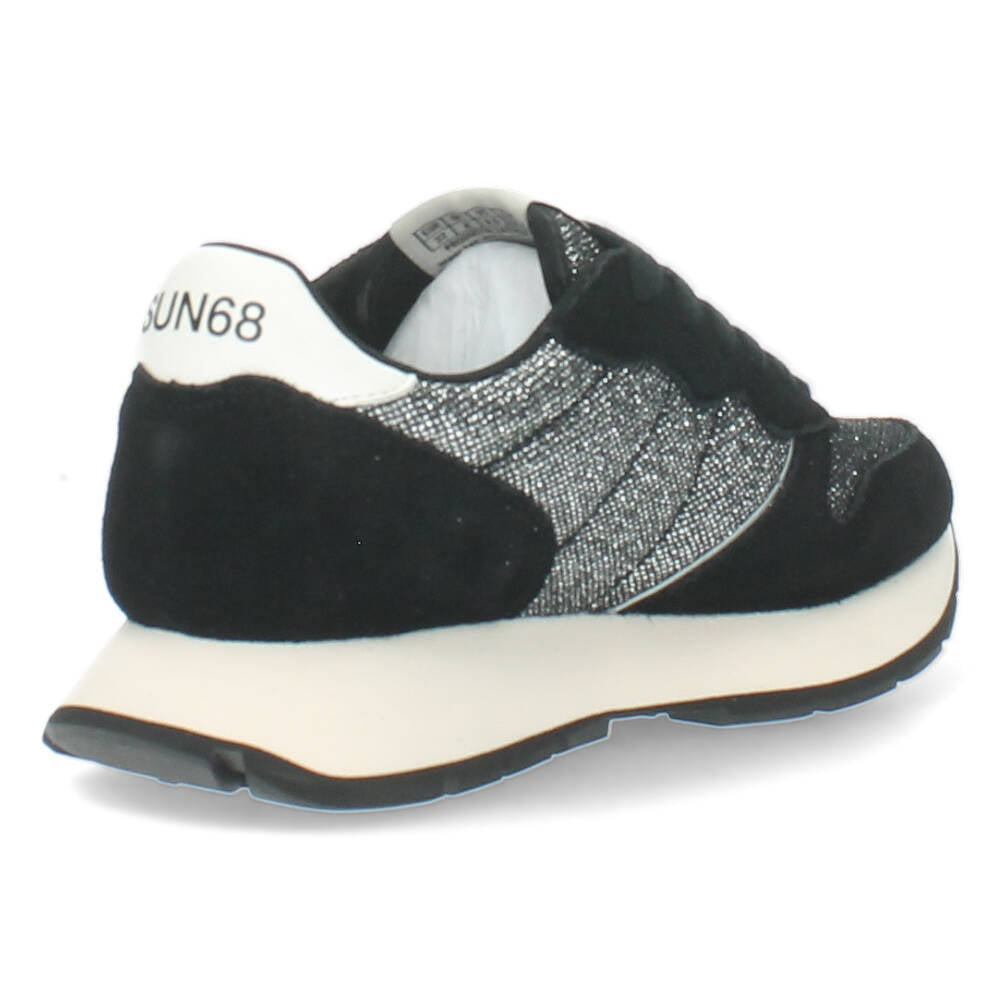 Zwarte sneakers