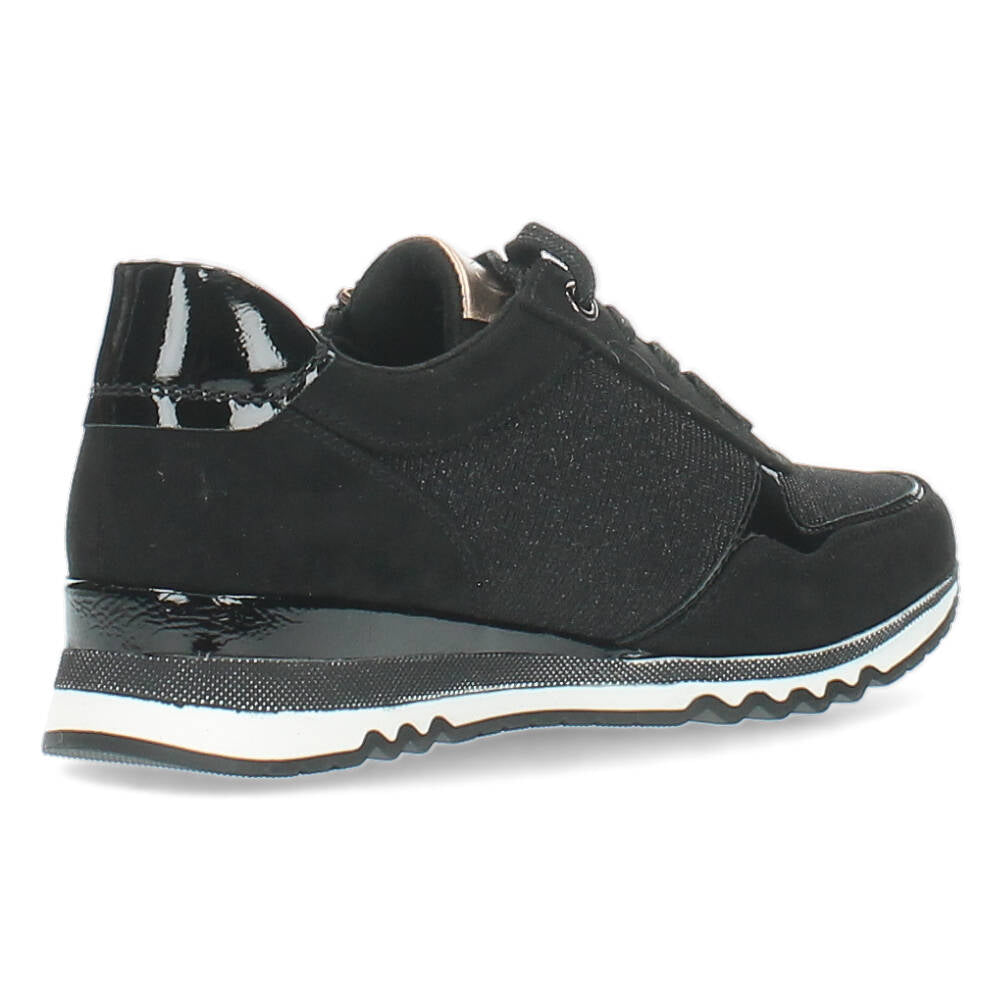 Zwarte sneakers