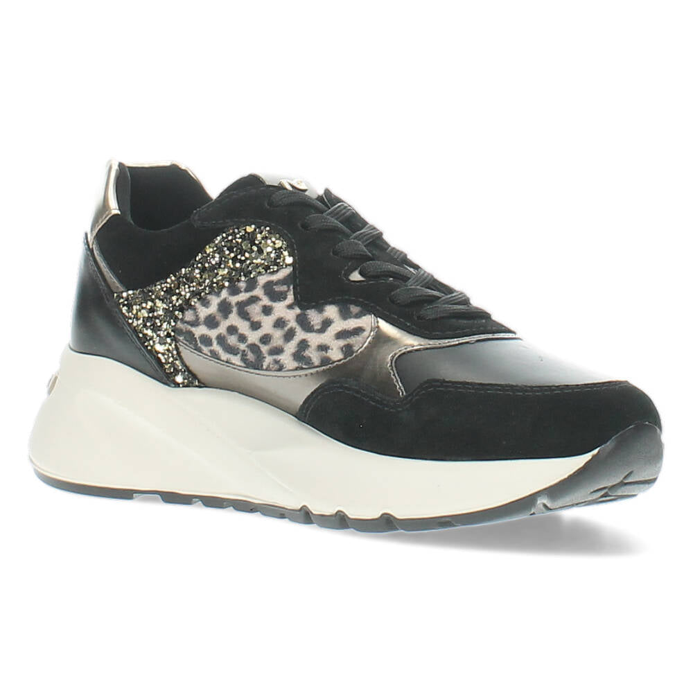 Zwarte sneakers