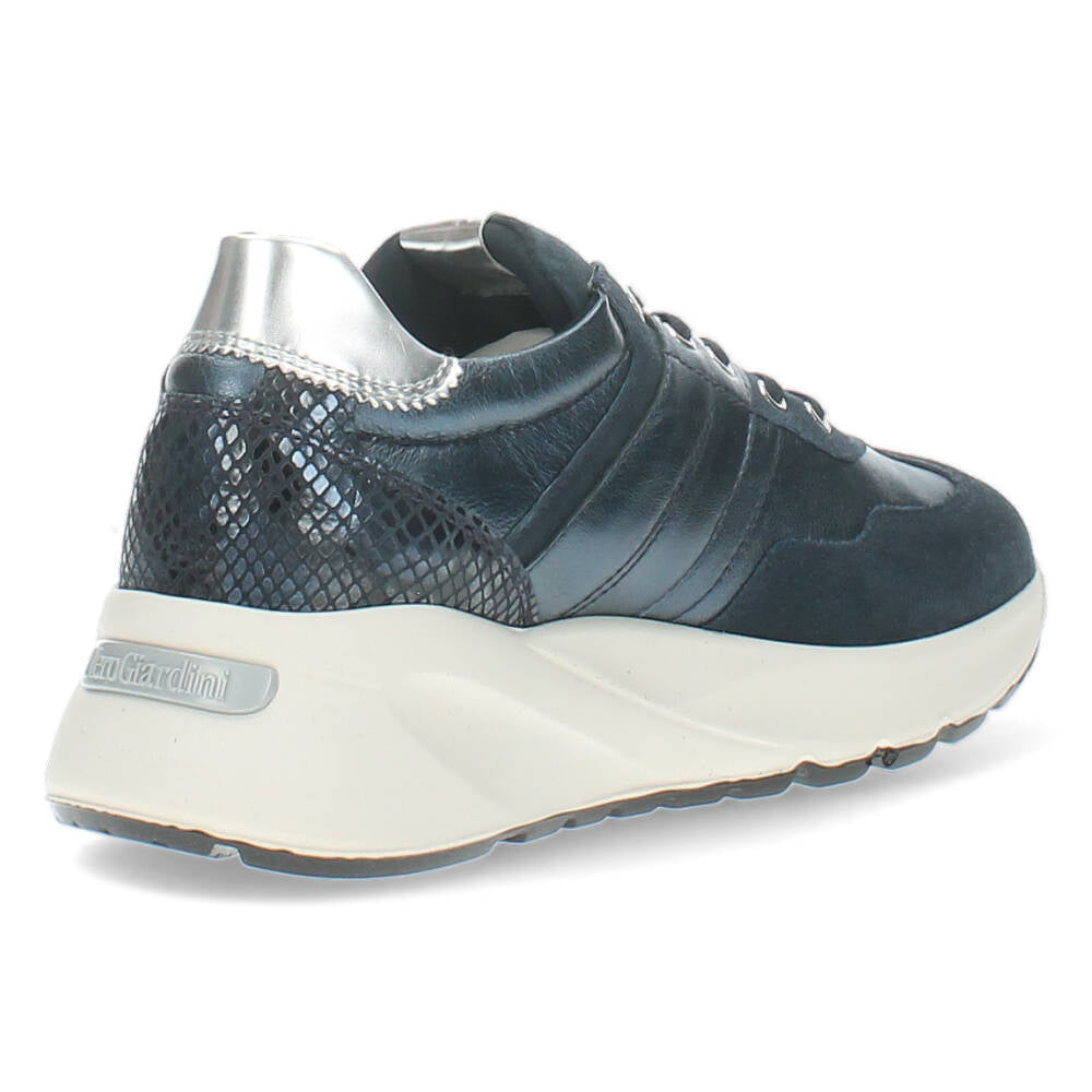 Blauwe sneakers