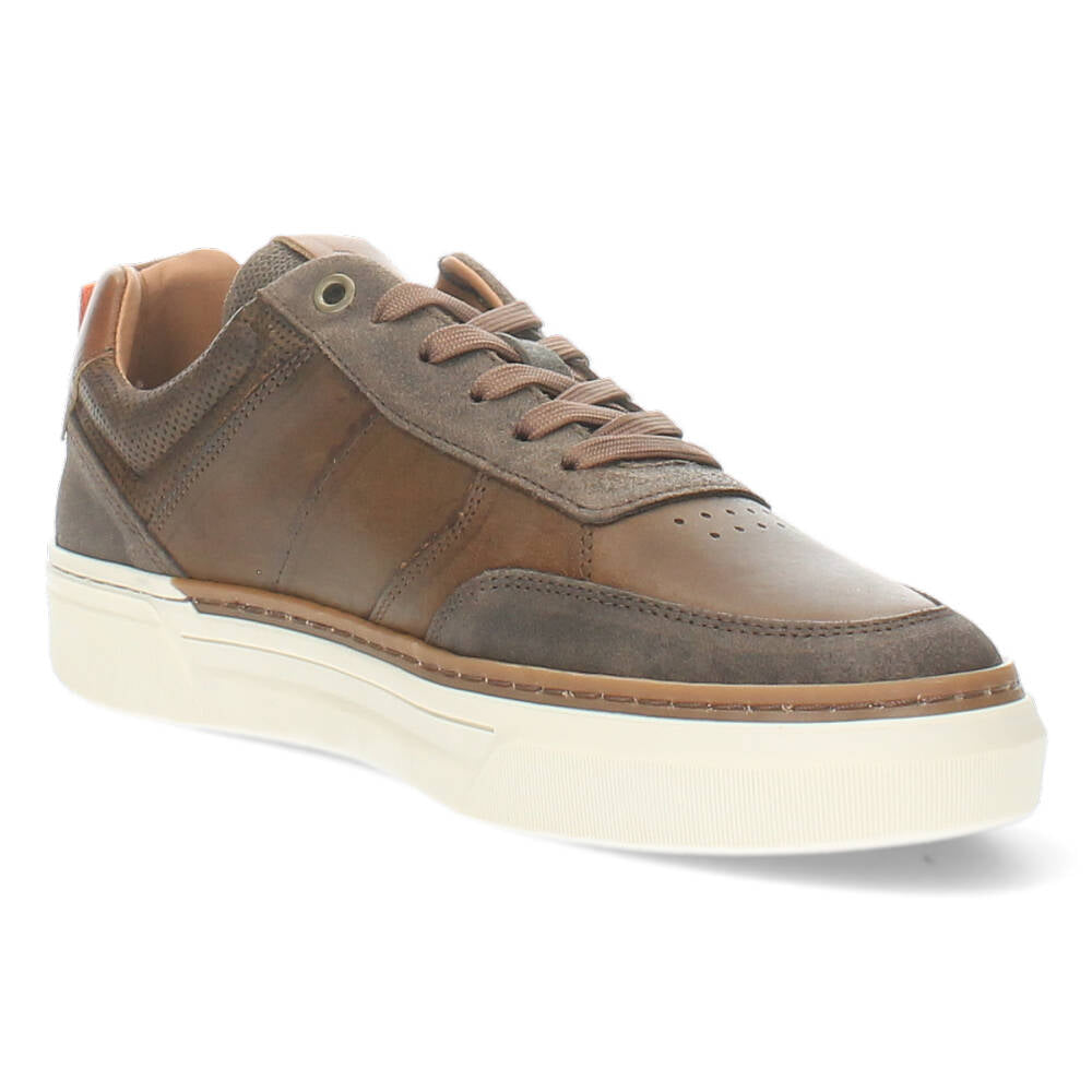 Cognac sneakers