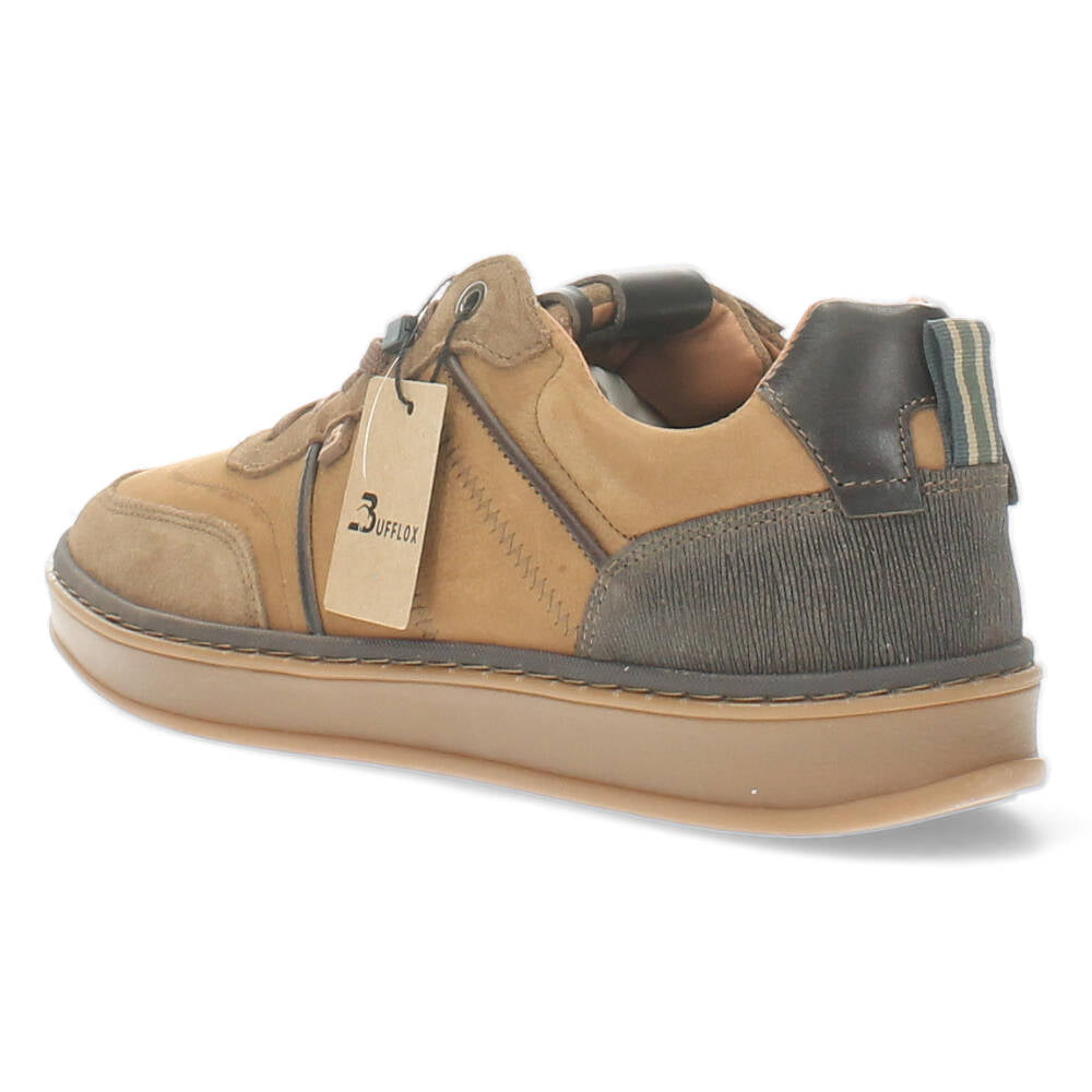Cognac sneakers