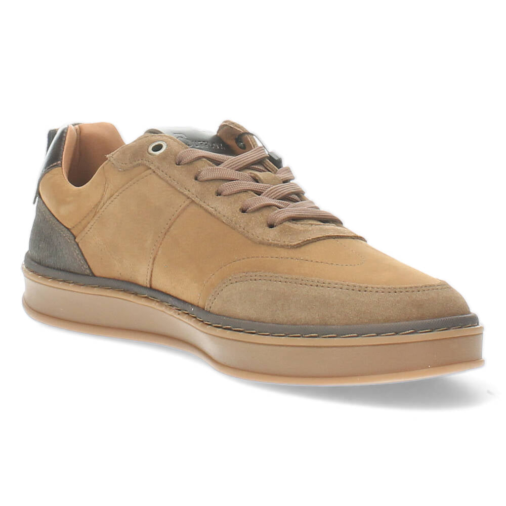 Cognac sneakers