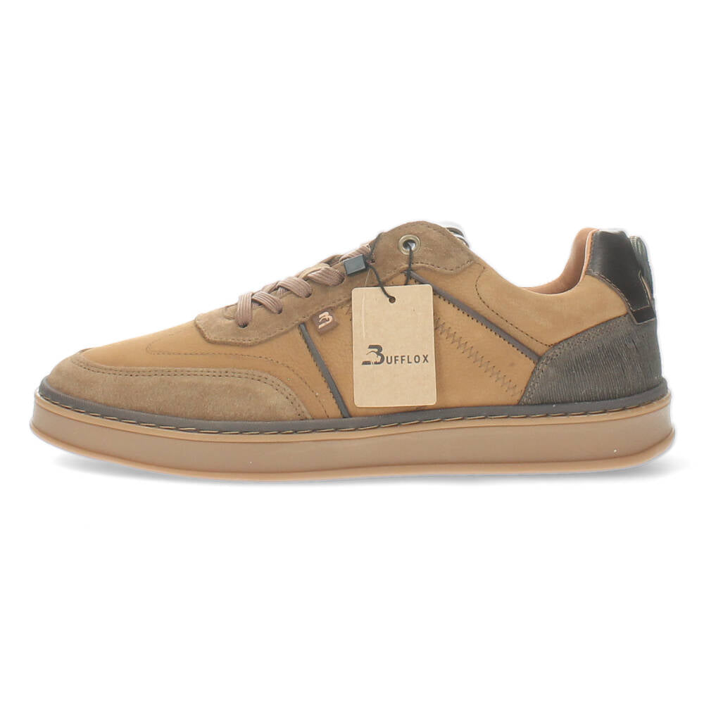 Cognac sneakers