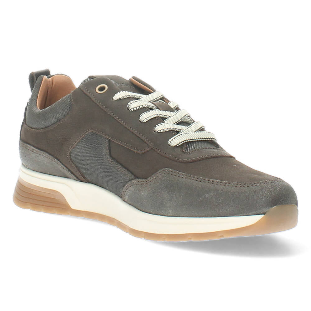 Bruine sneakers