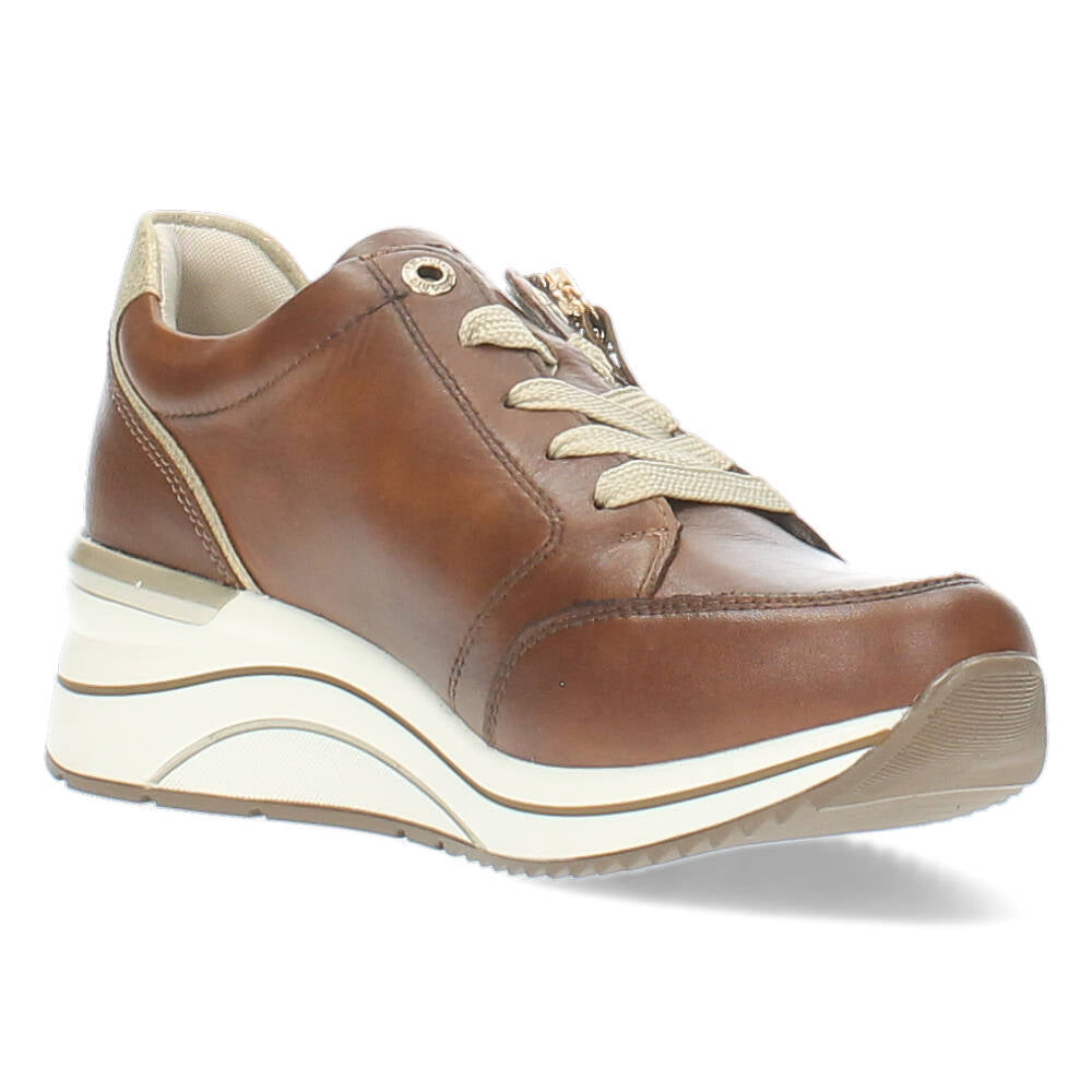 Cognac sneakers