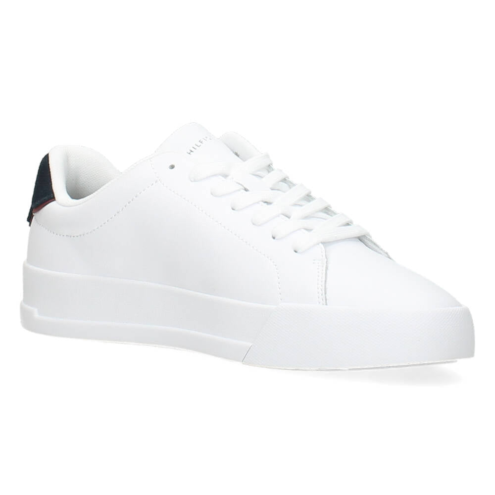 Witte sneakers