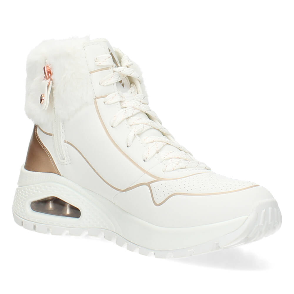 Witte sneakers