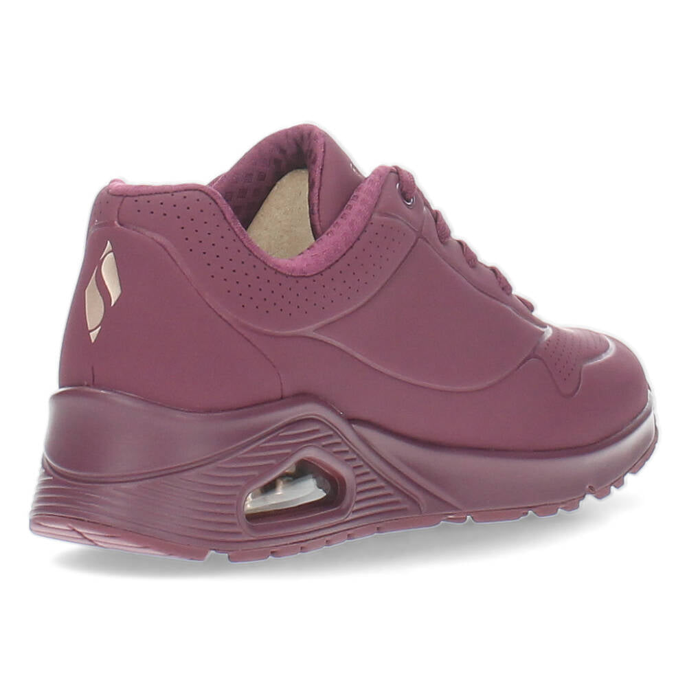 Paarse sneakers