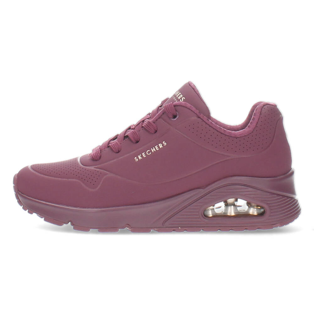 Paarse sneakers
