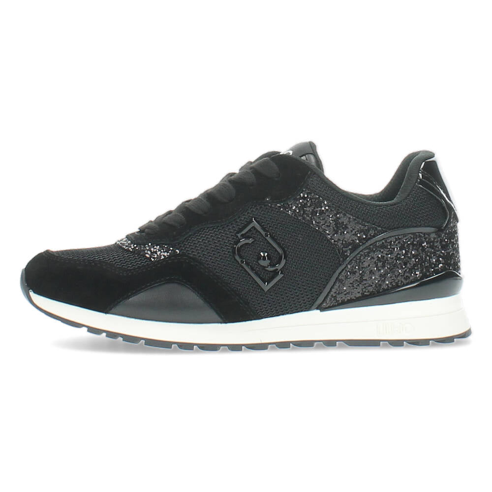 Zwarte sneakers
